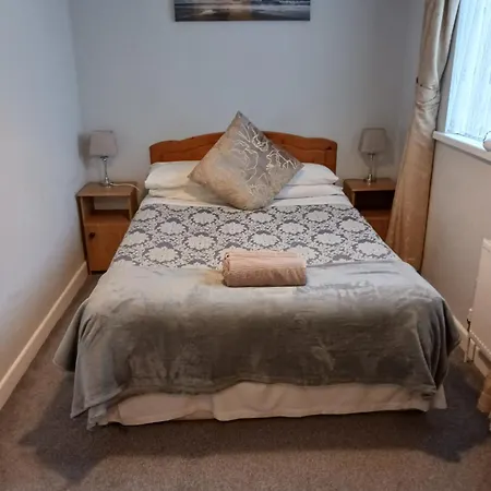 Airbnb Πανσιόν *